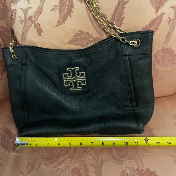 Authentic Tory Burch Britten Slouch Pebbled Leather Black Shoulder Bag Purse - Picture 3 of 16